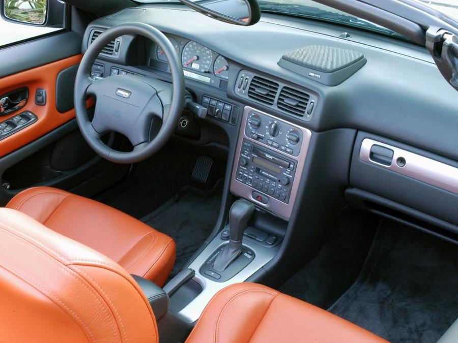  Volvo C70 Convertible 1998 года  (фото 27 из 33)